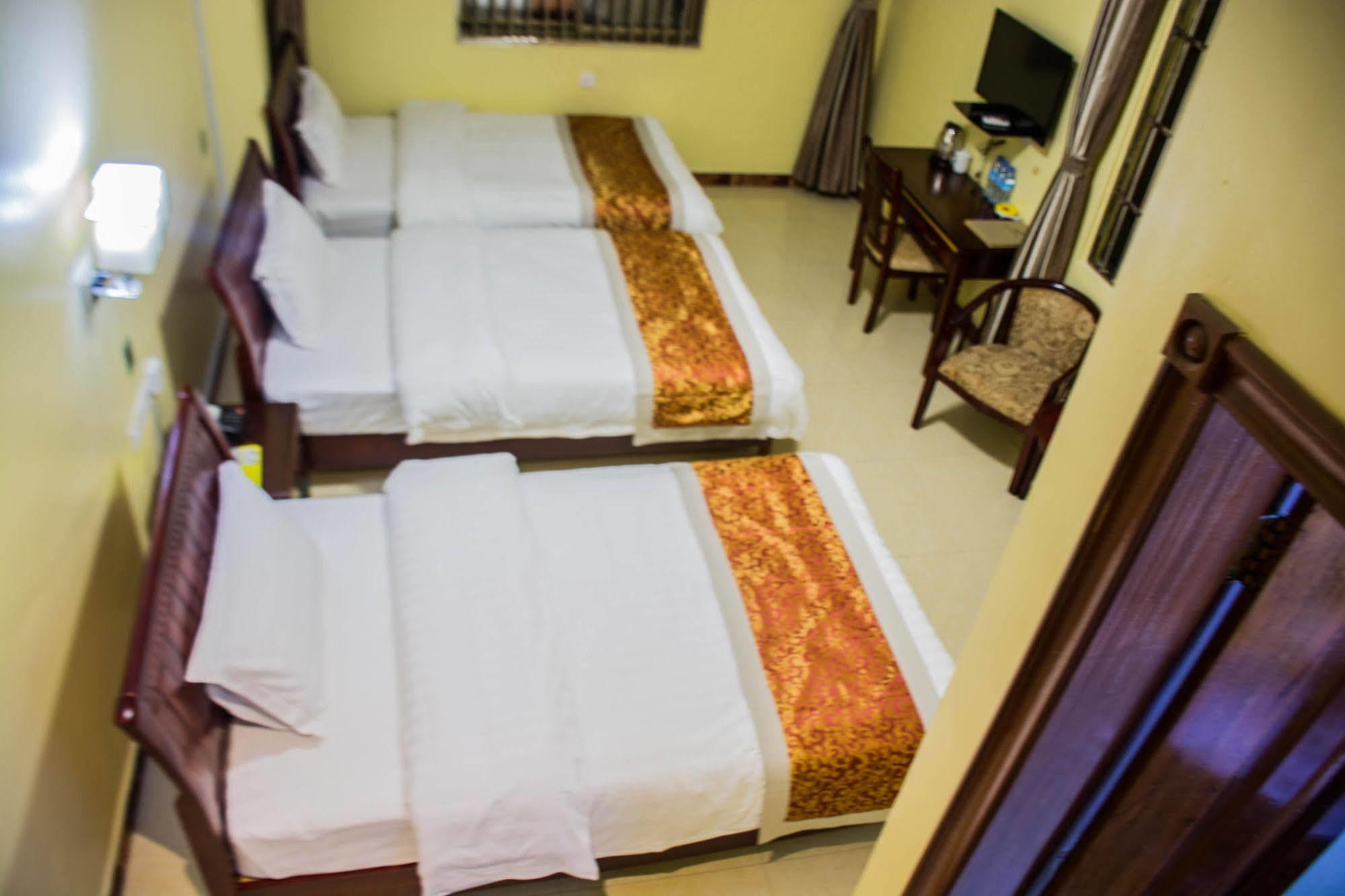 Hong Kong Hotel Dar es Salaam Extérieur photo