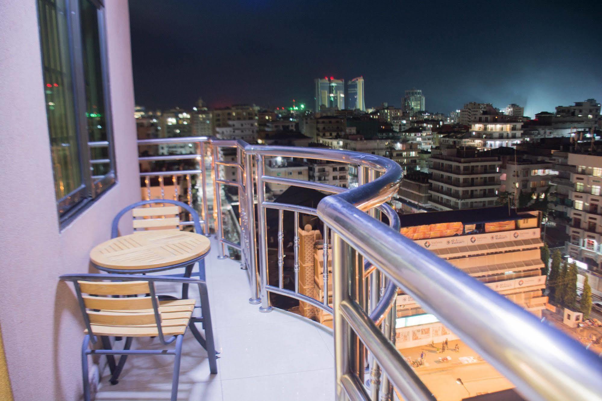 Hong Kong Hotel Dar es Salaam Extérieur photo